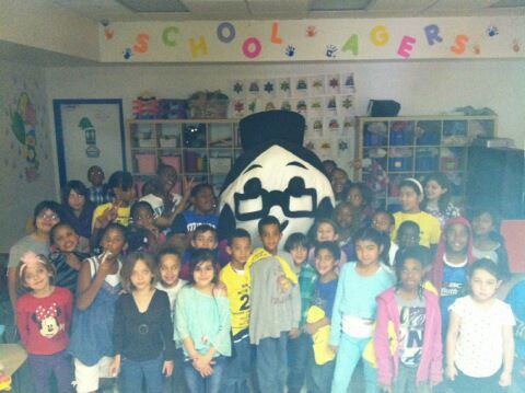 A class group photo at Nana&rsquo;s